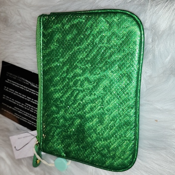 New Stephanie Johnson Metallic Green Flat Mini Pouch, NWT - Picture 4 of 9